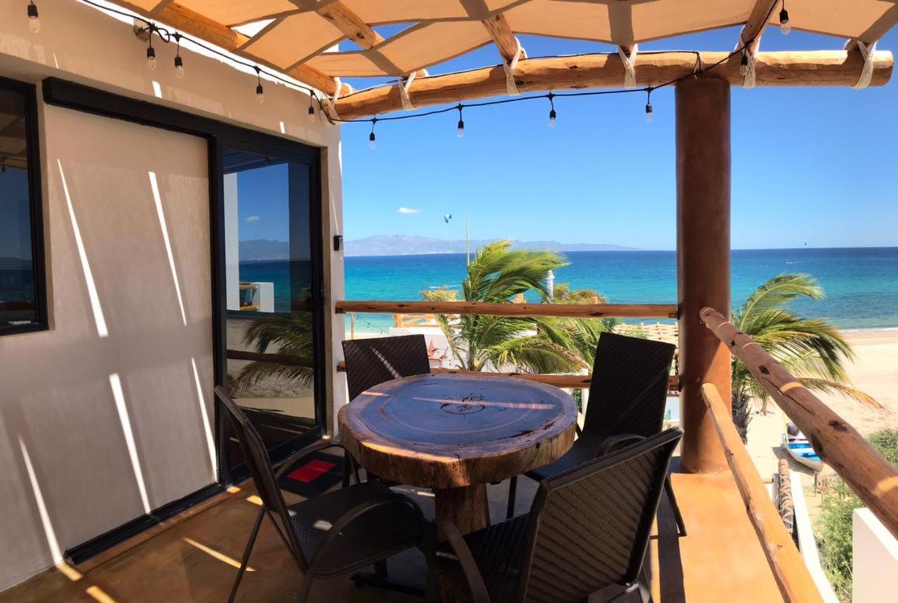 Beach Front Lofts, La Ventana Екстериор снимка