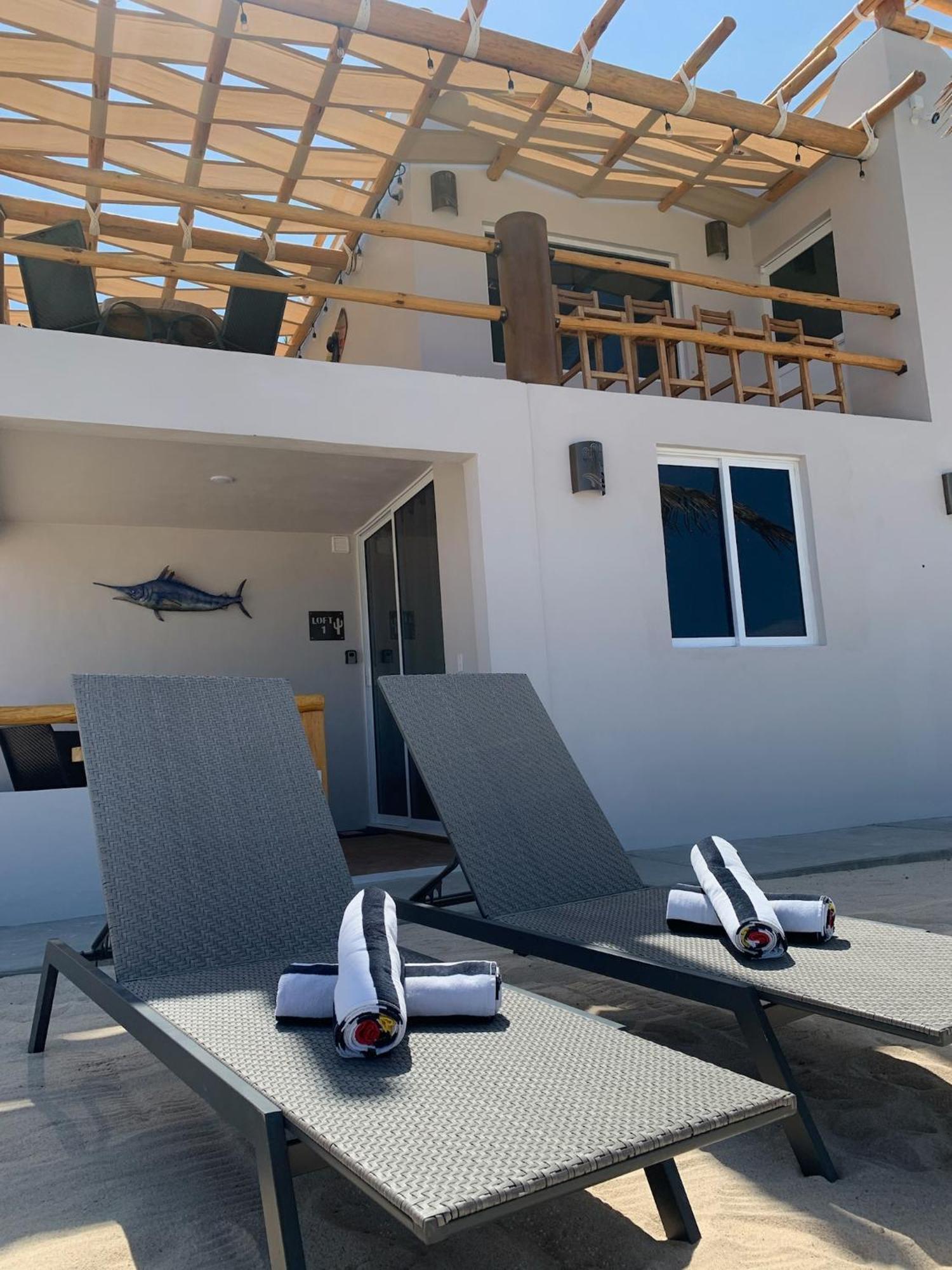 Beach Front Lofts, La Ventana Екстериор снимка