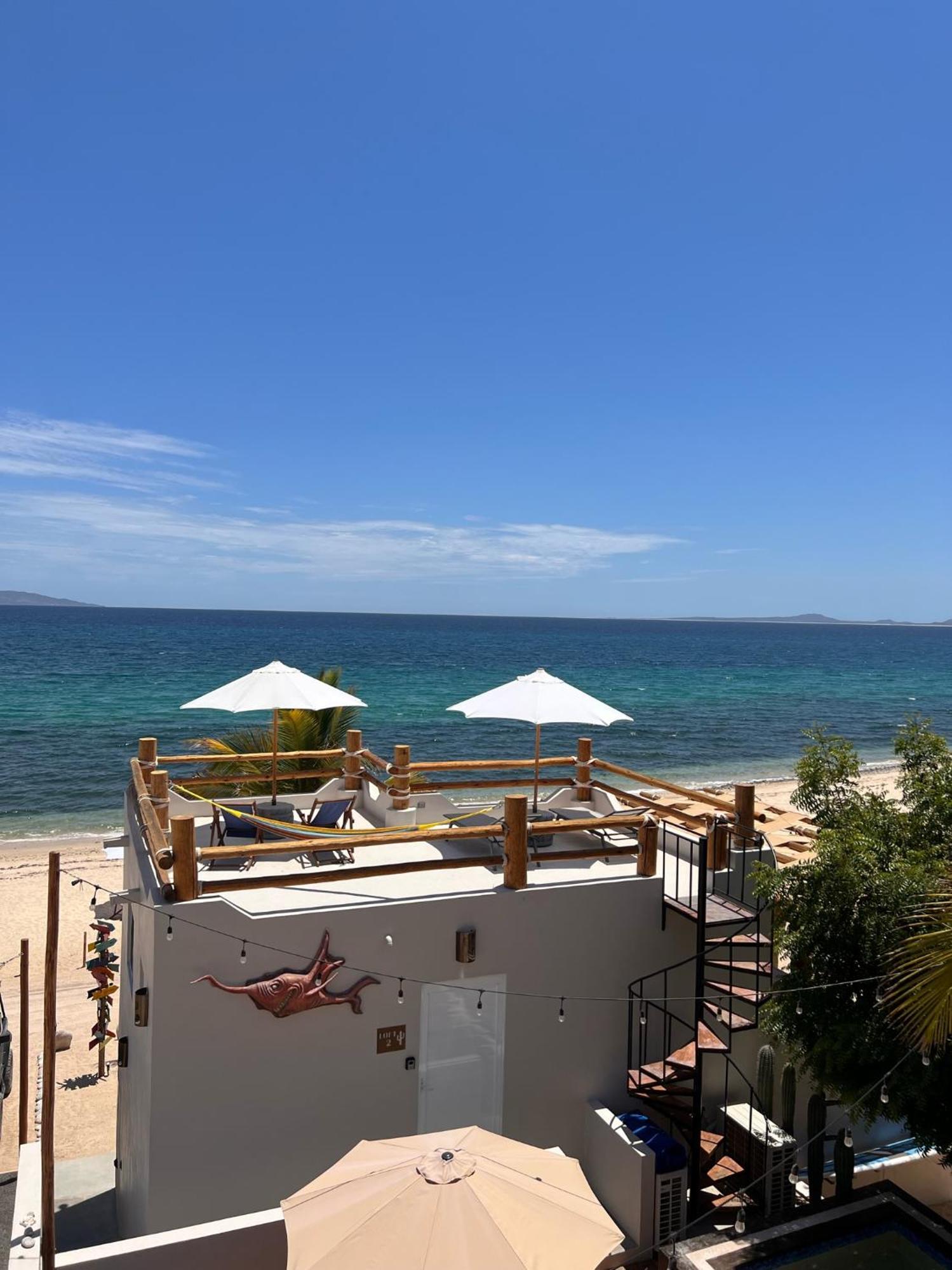 Beach Front Lofts, La Ventana Екстериор снимка