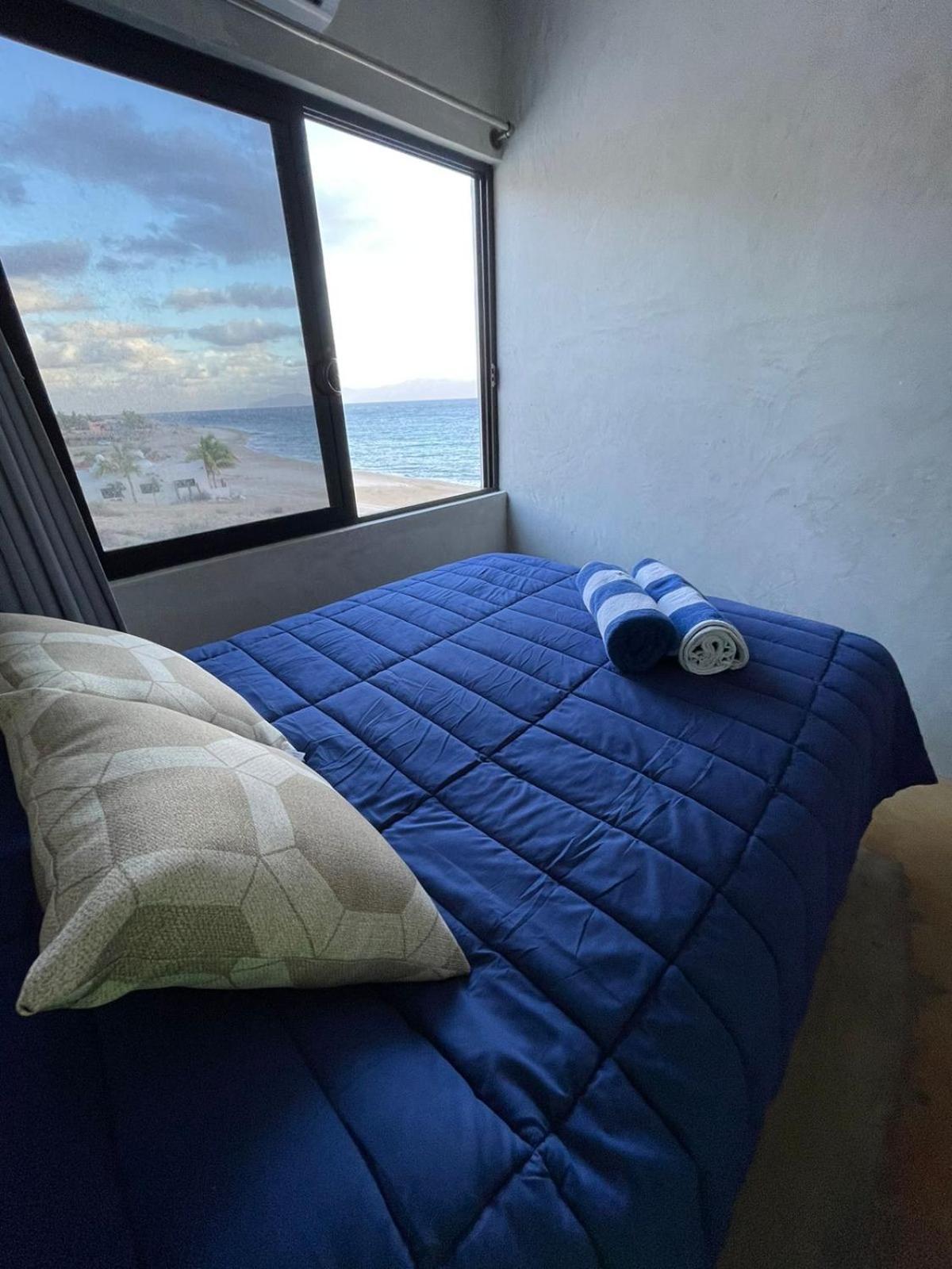 Beach Front Lofts, La Ventana Екстериор снимка